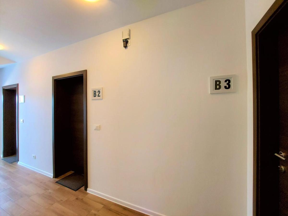 Rooms And Apartments Istrasoley Бале Екстериор снимка